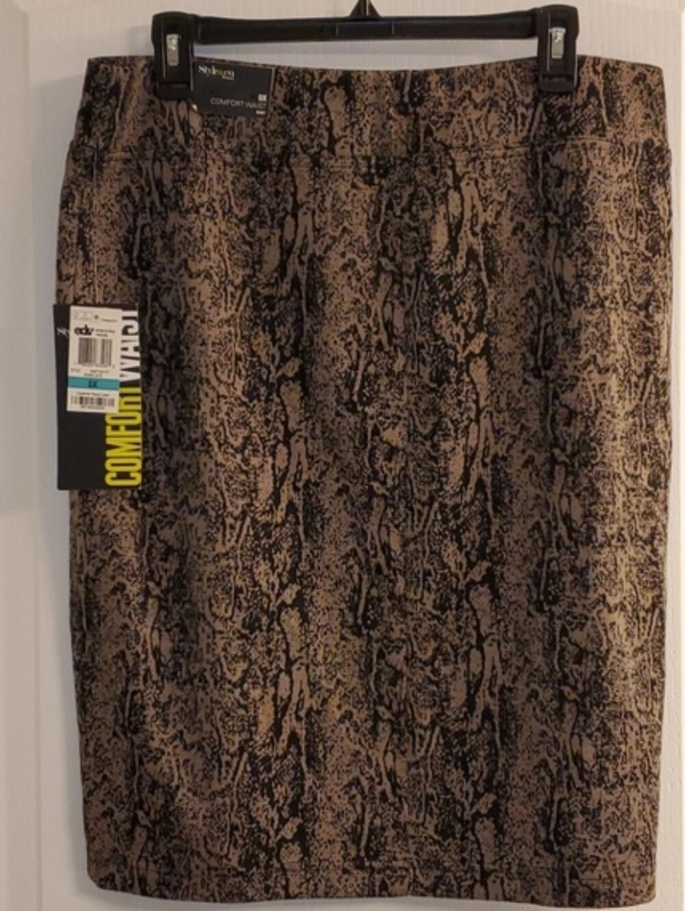 Style and Co Stretch Black Brown Snake Skirt 0X NWT - Picture 10 of 10